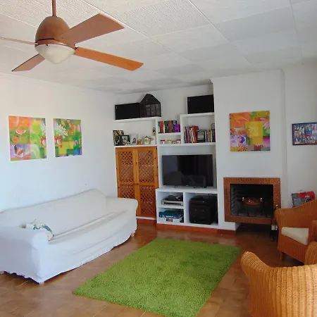 Riera Nou Apartment *